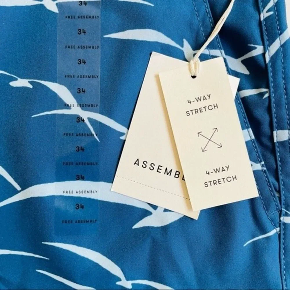 Free Assembly Men's Classic Board Shorts size 34.  New